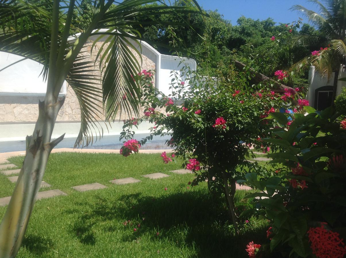 Casa Pili Bed and Breakfast Playa del Carmen Exterior foto